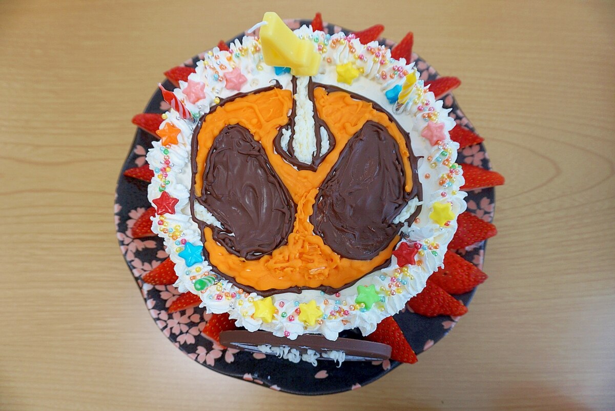 簡単 仮面ライダーゴーストのバースデーケーキ レシピ 作り方 By Riki1122 楽天レシピ 簡単 仮面ライダーゴーストのバースデーケーキ レシピ 作り方 By Riki1122 楽天レシピ